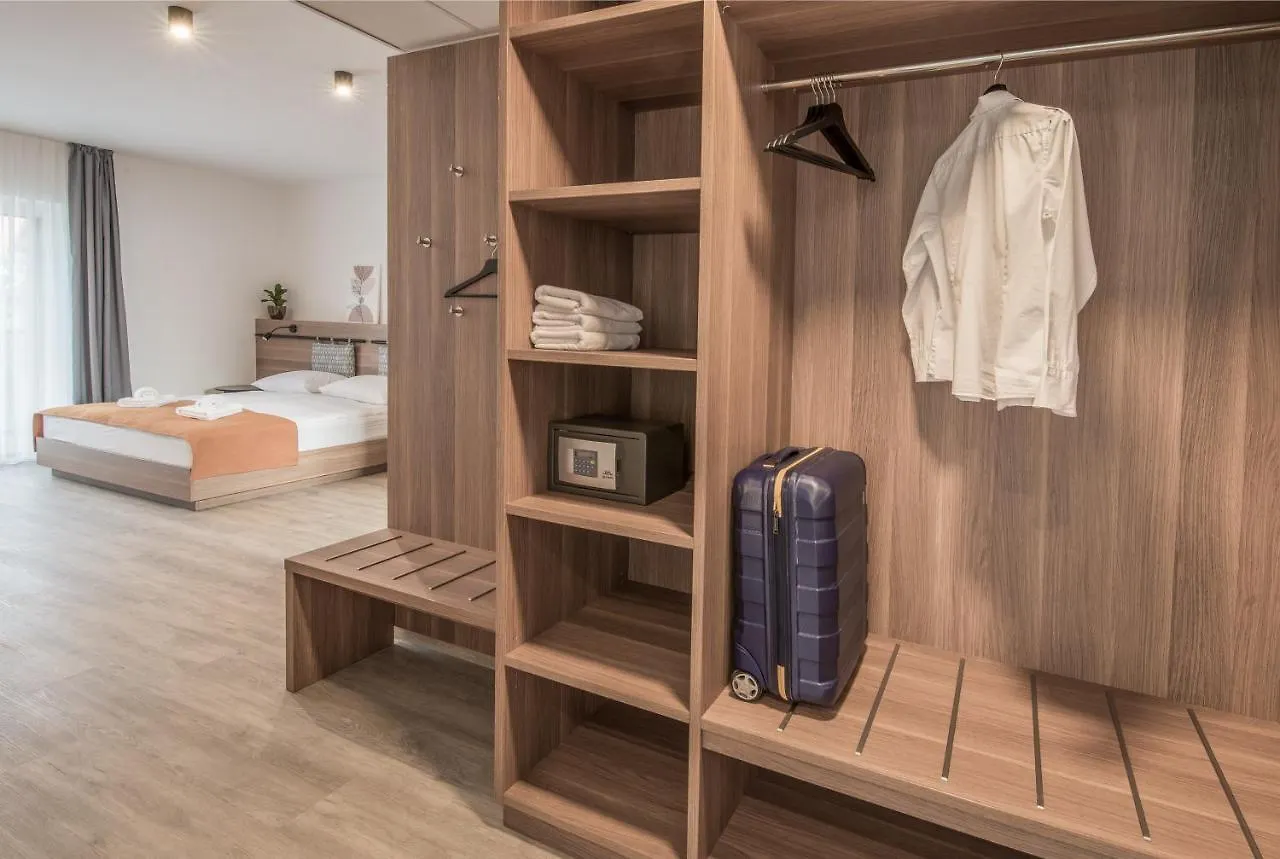 B&B Pod Vrbo Ljubljana Bed & Breakfast